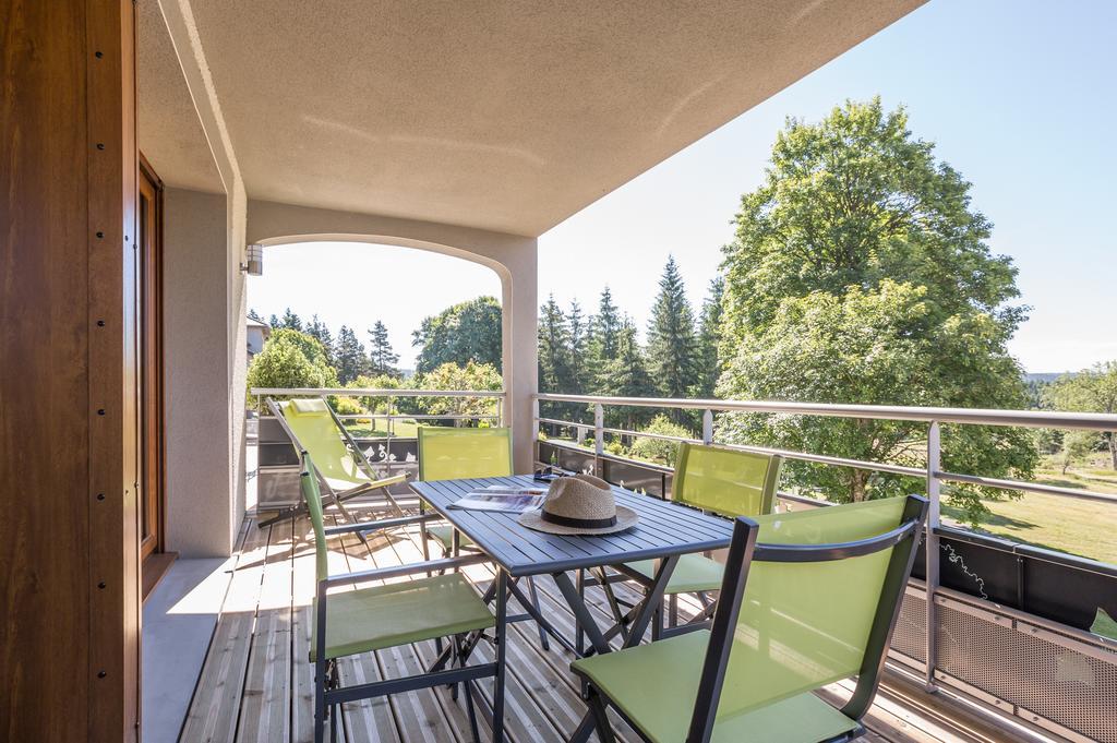 Logis Hotel Le Relais Du Bois Vialotte Le Chambon-sur-Lignon Exteriör bild
