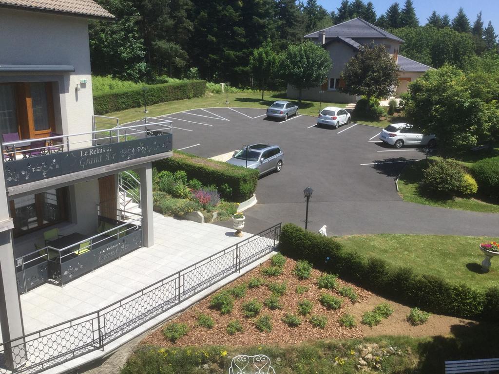 Logis Hotel Le Relais Du Bois Vialotte Le Chambon-sur-Lignon Exteriör bild